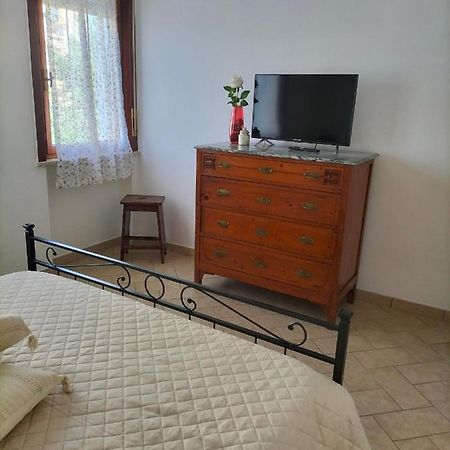 Appartamento Di Via Refini II Spoleto Kültér fotó