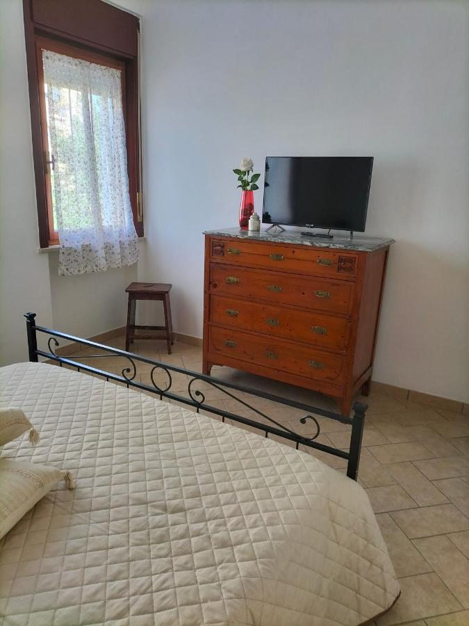 Appartamento Di Via Refini II Spoleto Kültér fotó