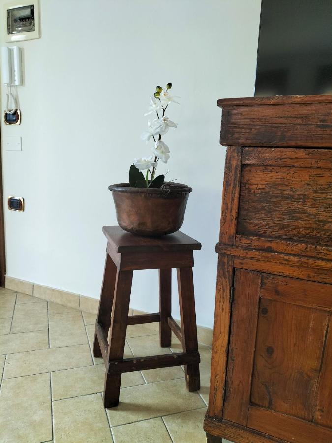 Appartamento Di Via Refini II Spoleto Kültér fotó