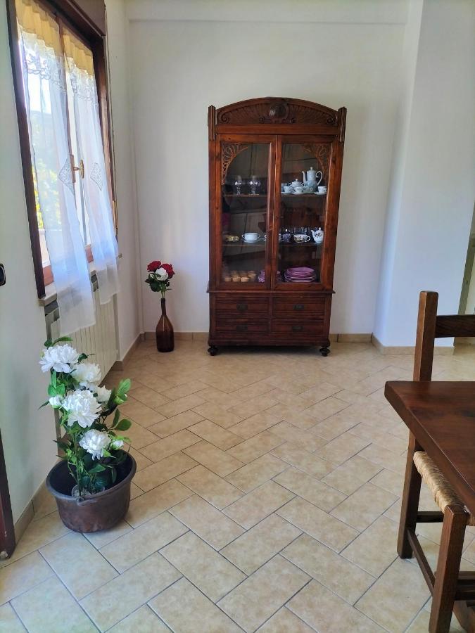 Appartamento Di Via Refini II Spoleto Kültér fotó