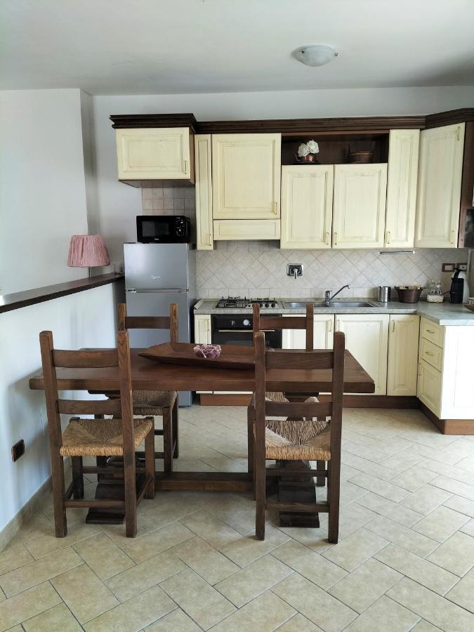Appartamento Di Via Refini II Spoleto Kültér fotó